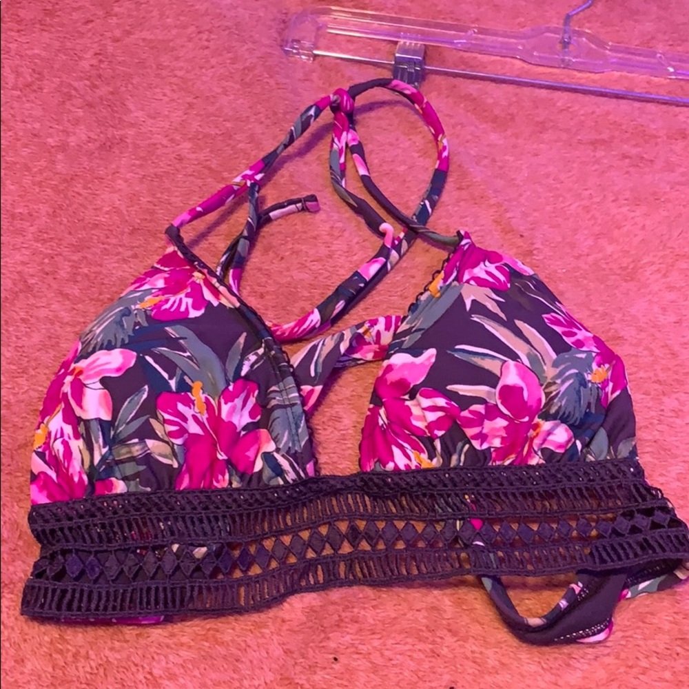 Floral/ crotchet’d bottom bikini top